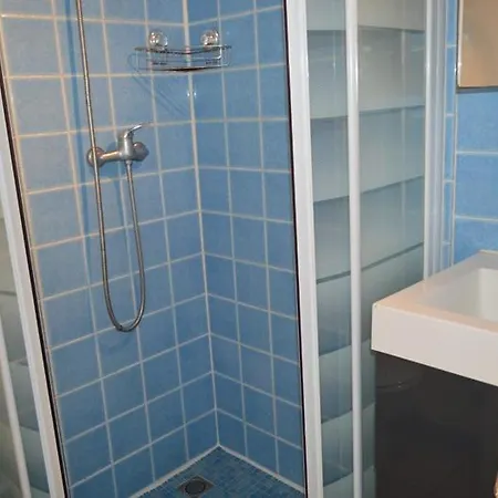 Three-bedroom Chalet 45m² Σαλέ Gujan-Mestras